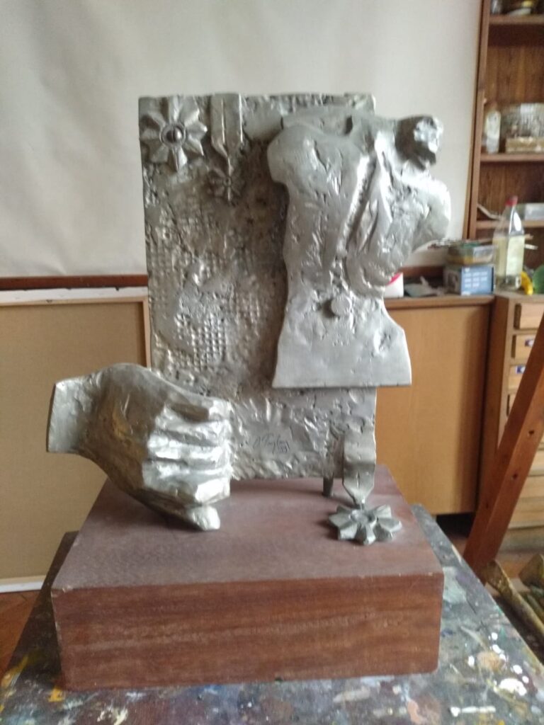 Orhan Taylan Heykel 38x43x8